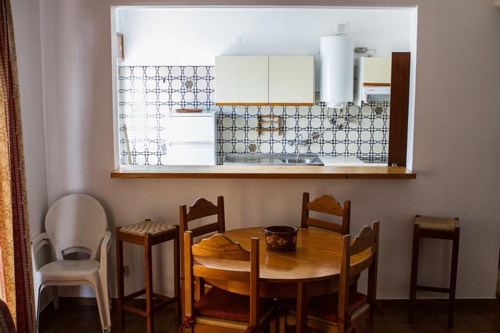 Columbia Apartamentos Turisticos Портиман Екстериор снимка