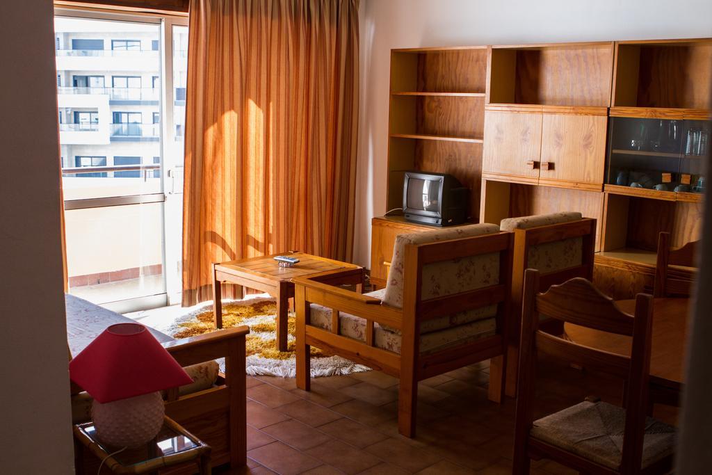 Columbia Apartamentos Turisticos Портиман Екстериор снимка