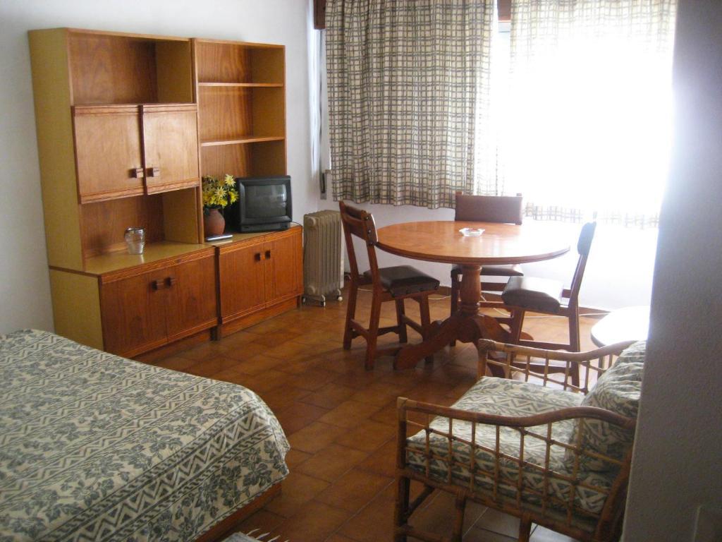 Columbia Apartamentos Turisticos Портиман Стая снимка