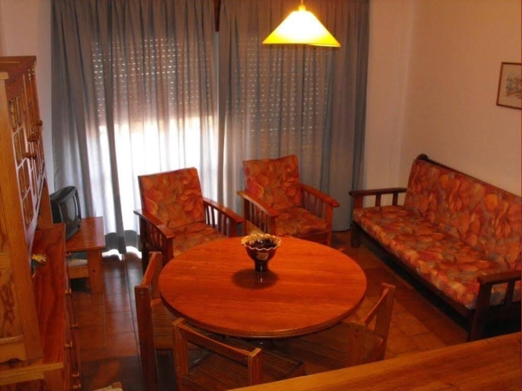 Columbia Apartamentos Turisticos Портиман Екстериор снимка